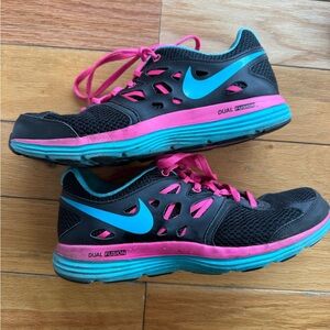 Nike Women's Dual Fusion Athletic Shoes - Black, Pink, and Blue